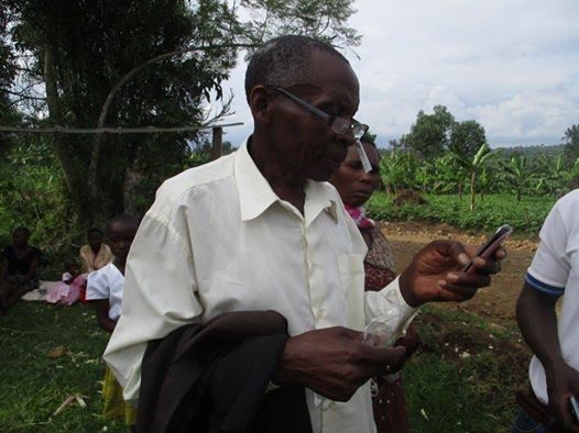 reading-glasses-change-lives