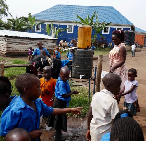 small hand washing tank