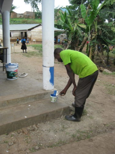 painting the veranda pillars