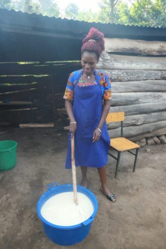 Cooling the porridge before serving